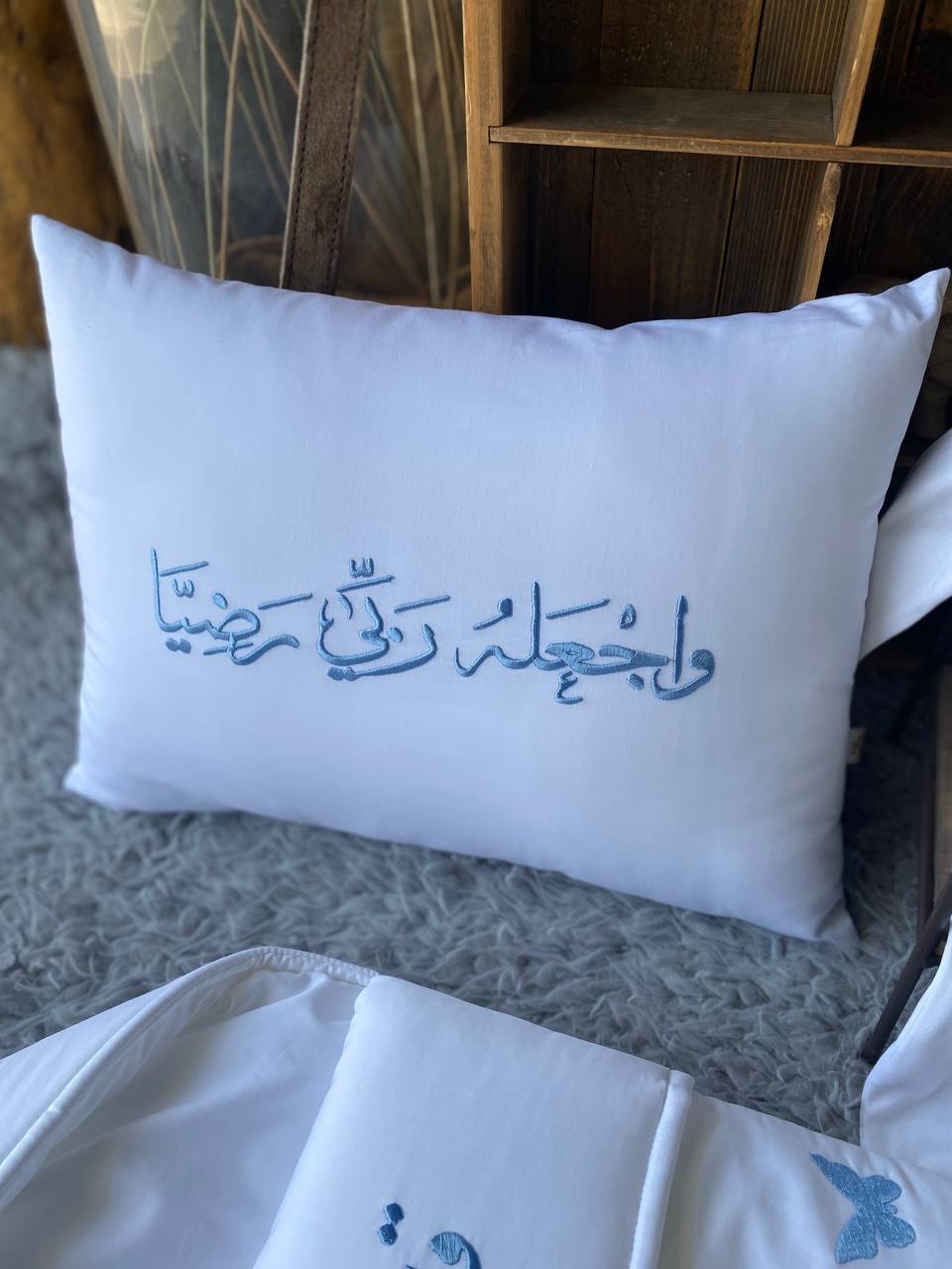 Cushion Bمخدة مستطيلة